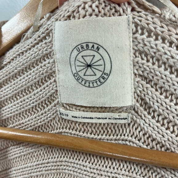 UO Urban Outfitters Oversized XS Ribbed Open Front Soft Comfy Rolled Sleeve - Picture 4 of 5